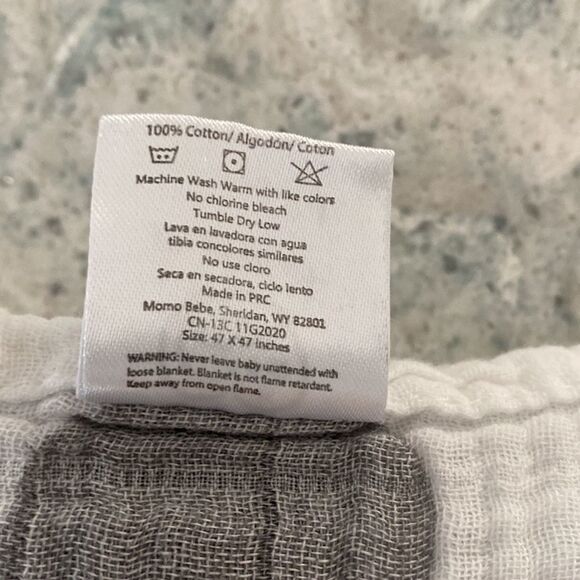 Momo Bebe  Muslin Wrap - Picture 3 of 4